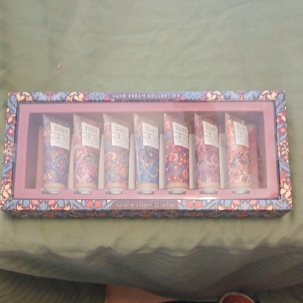 William Morris Clementine And Clove Hand Cream Collection Set